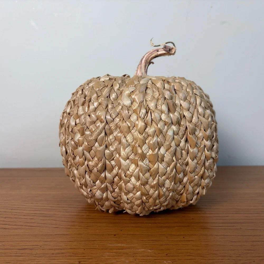 Woven Straw Pumpkin Fall Decor Natural Fiber Rustic Autumn Harvest